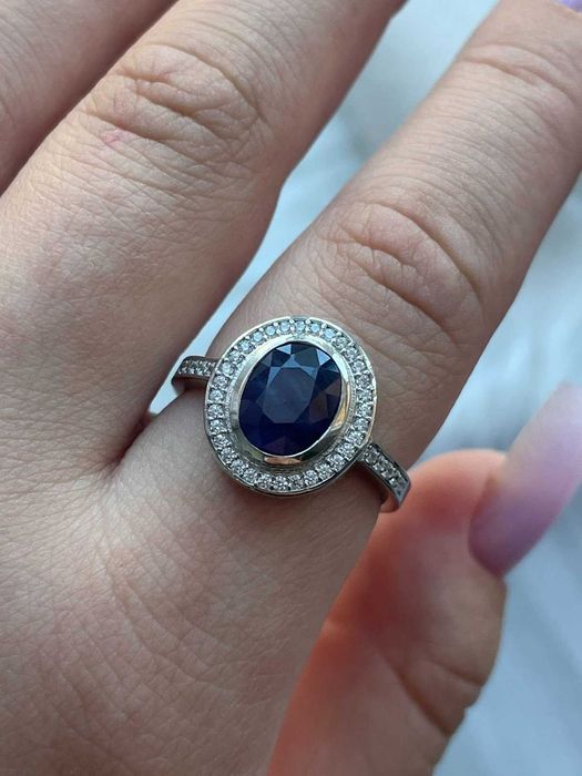 Кольцо с синим сапфиром 6х8 мм, серебро 925 пробы, размеры 18.19