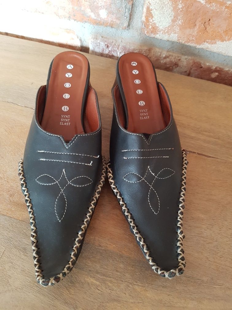 Buty bez pięt na obcasie