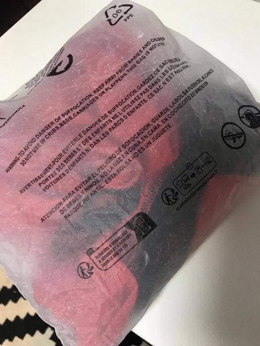 Жіночий нічний комплект