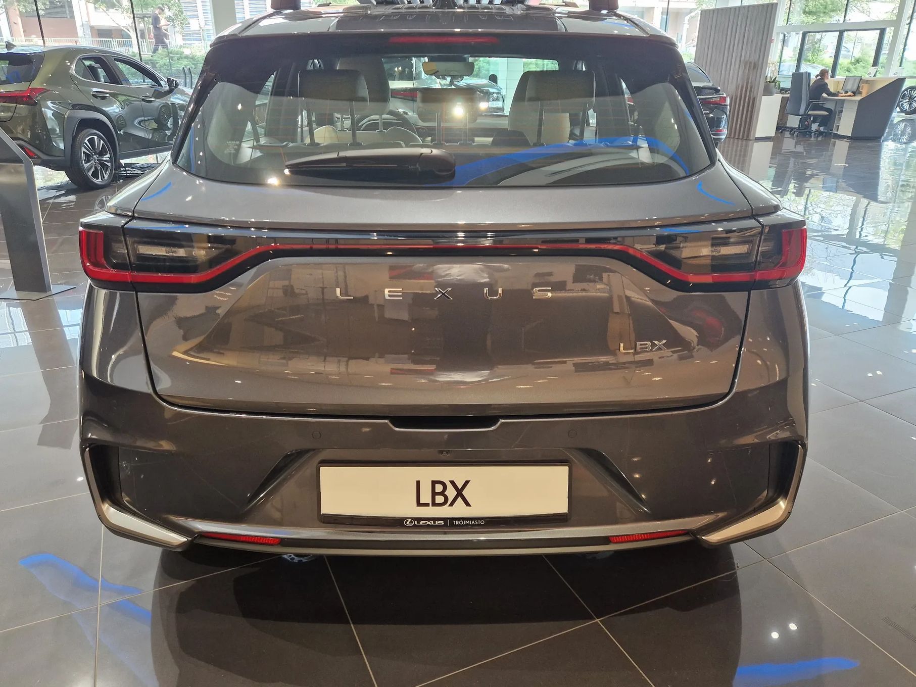 Lexus LBX Wyprzedaż rocznika 2024 ! Ostatnia sztuka
