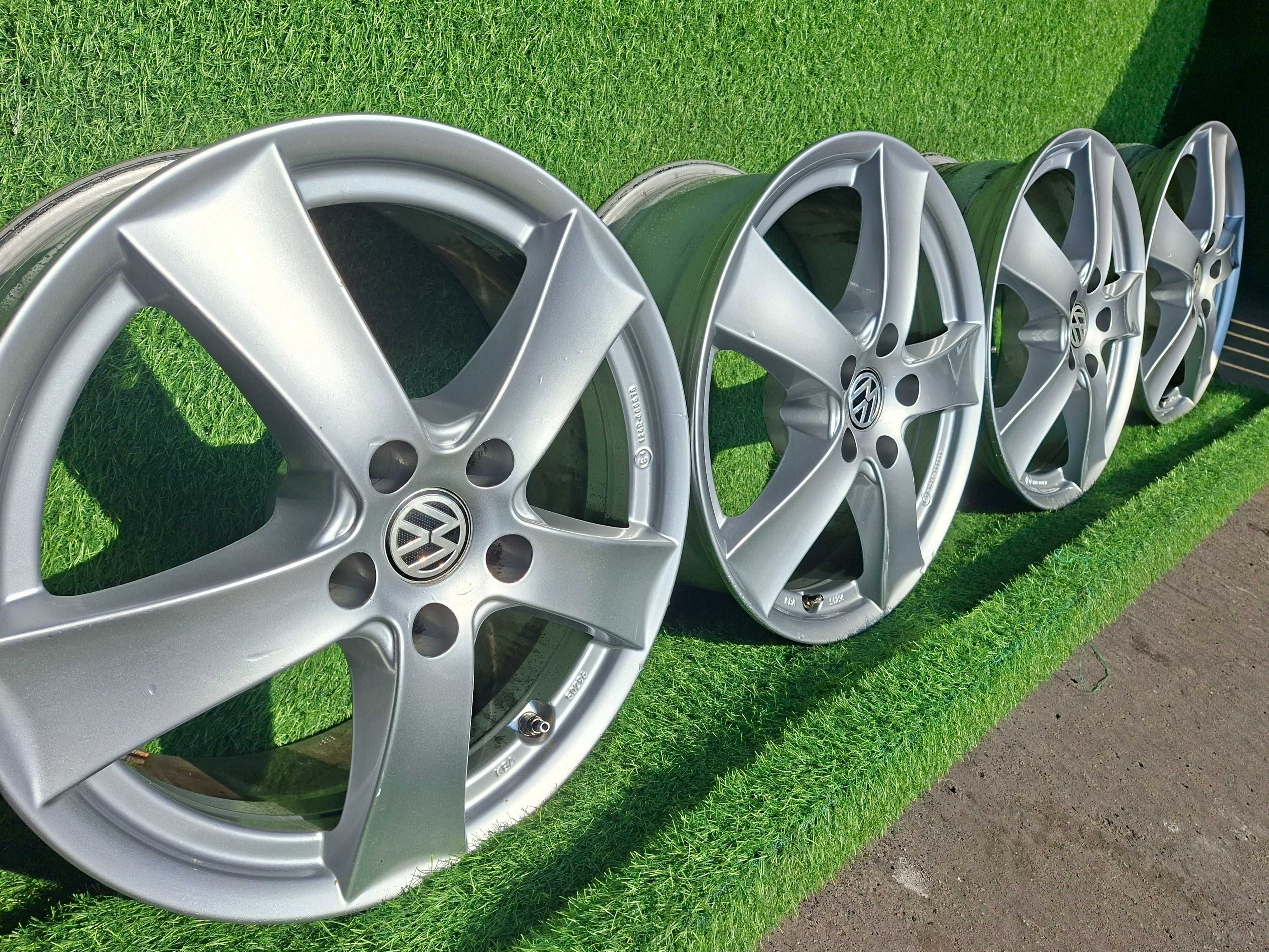[A13] ALUFELGI 17' 5x112 VW Touran,Caddy,Golf VI,VII,VIII,Passat B7,B8