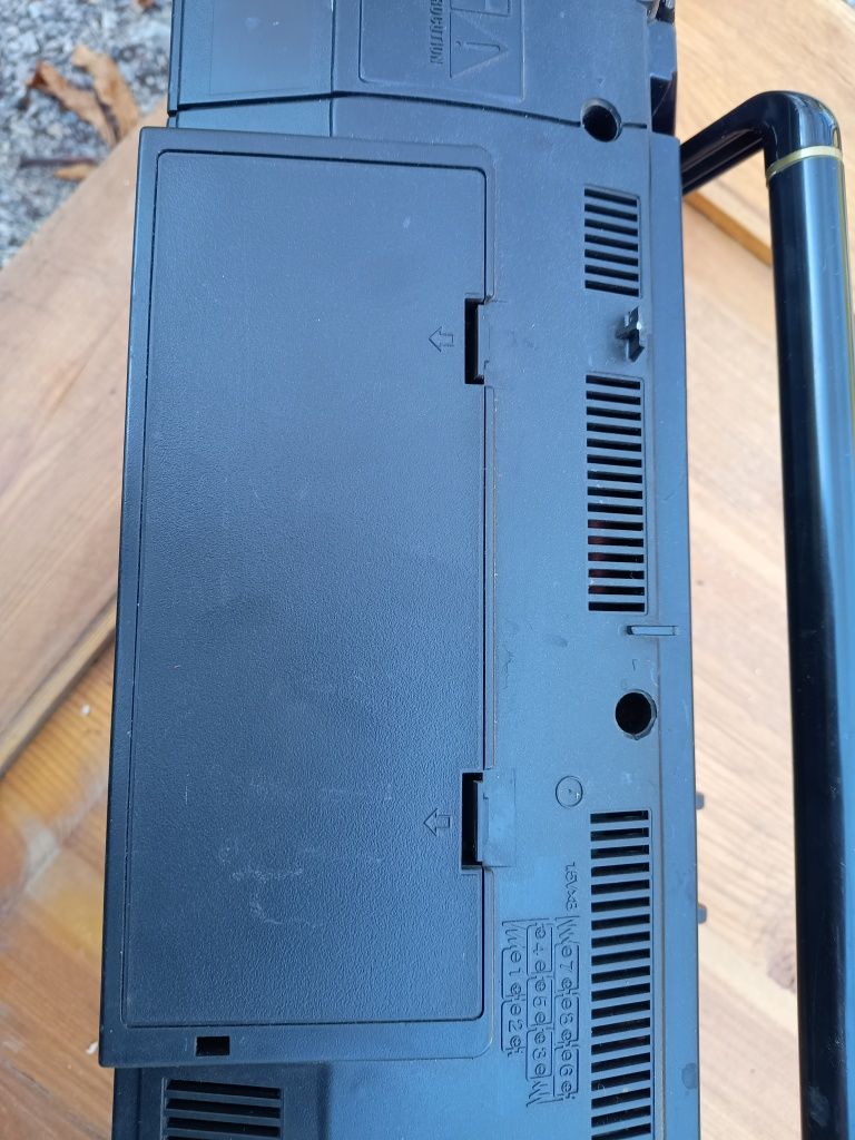 JVC RC W210 radio