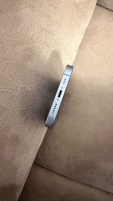 iPhone 14 128GB - impecável