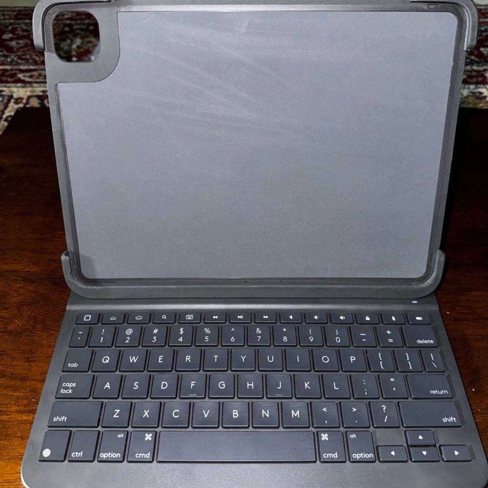 Logitech Slim Folio Pro, iPad 11”
