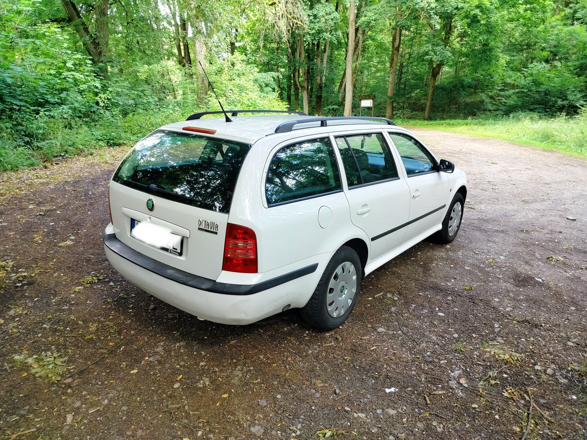 Skoda Octavia 2009r 1.6 8v Benz+Gaz(Sekwencja)