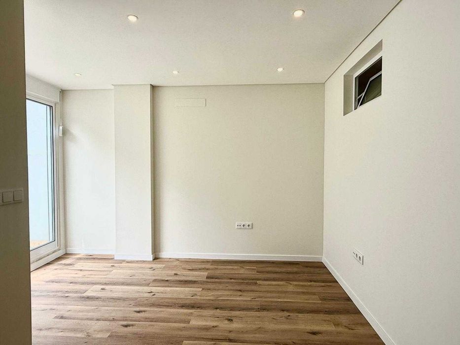 Quarto para alugar 450 baixa da banheira