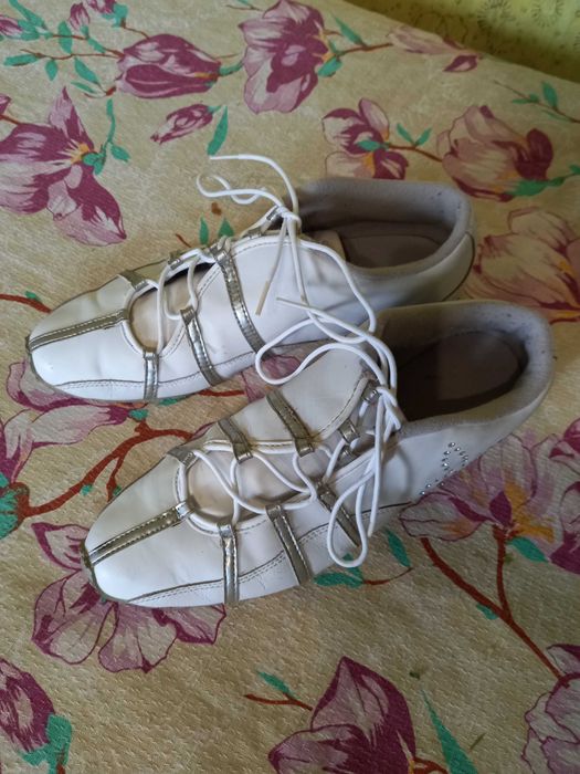 Кроссовки ZARA замша натуральная, мужские 43 размер дешево 299 грн