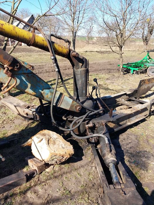 Екскаваторна установка з трактора ЮМЗ по запчастинах