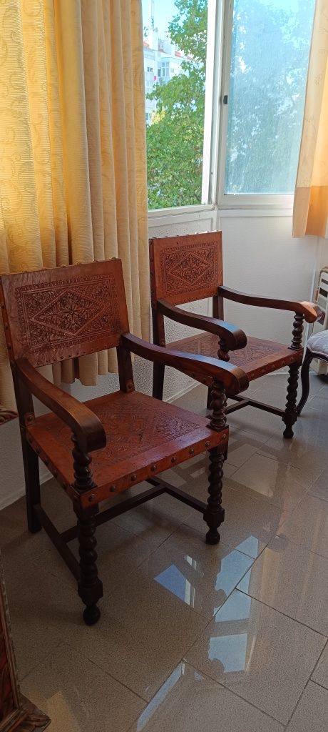 Cadeiras antigas estilo Holandês