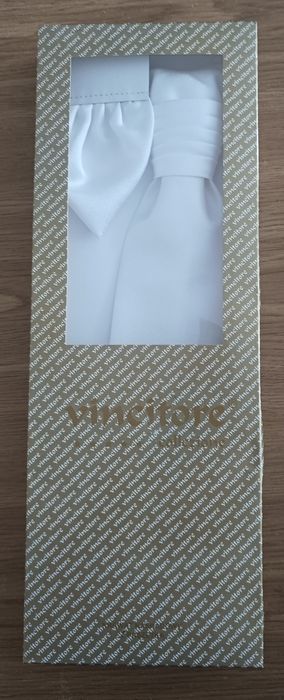 Zestaw krawat i poszetka