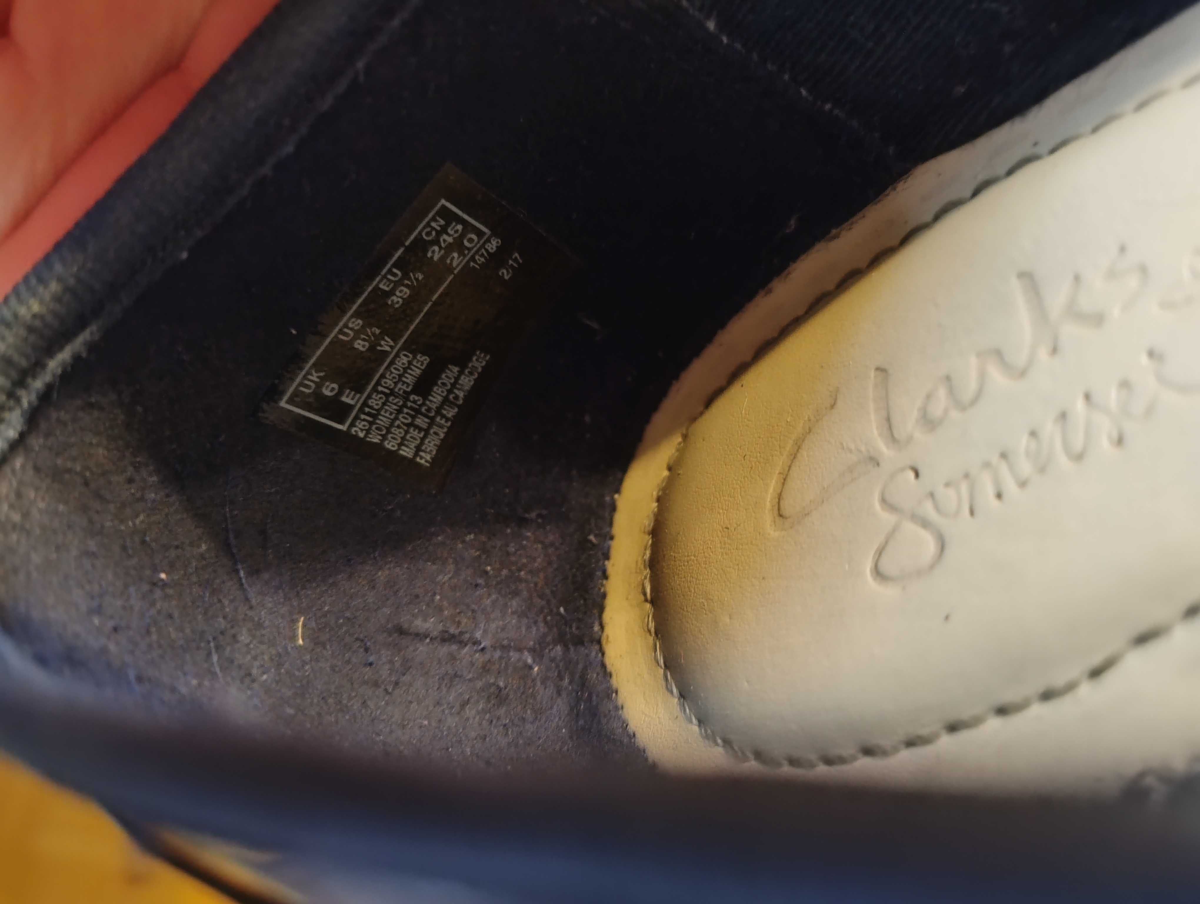 Clarks granatowe lakierowane baleriny r. 39.5