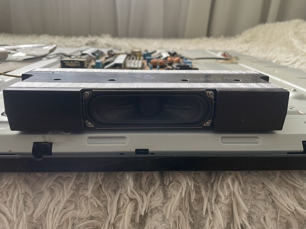 Głośniki telewizora samsung UE55MU6102K