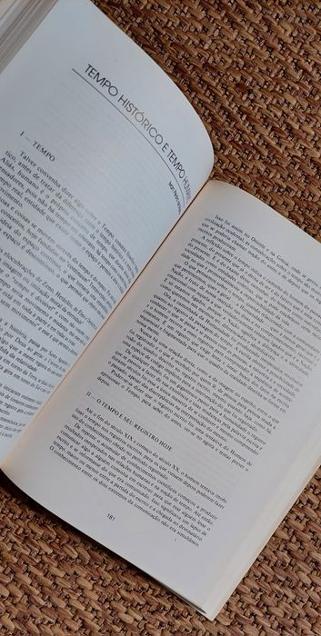 História, Filosofia, Biologia, Literatura,Política e Economia do Tempo