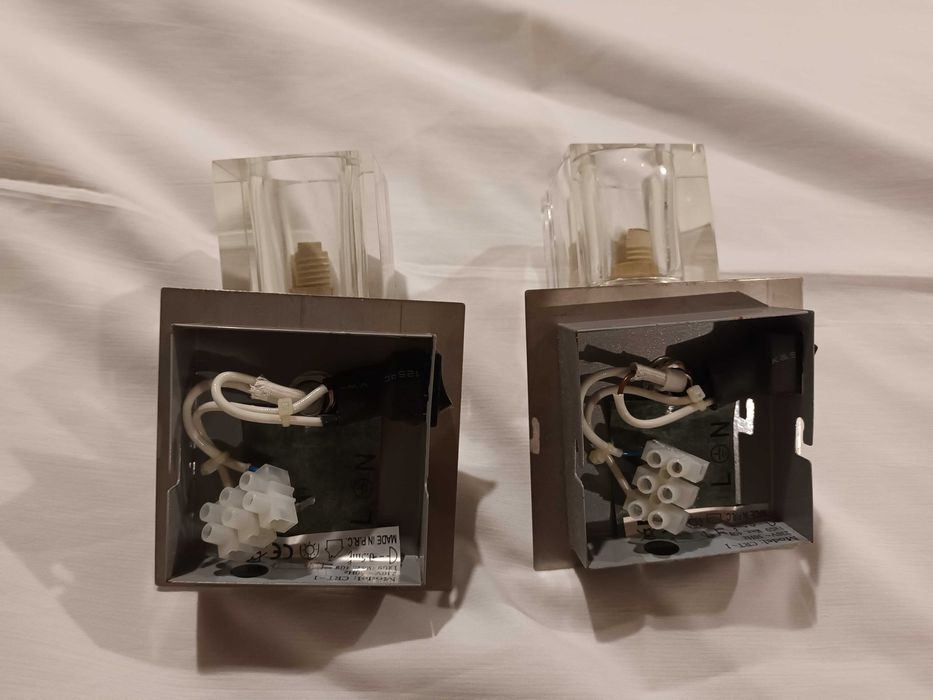 Focos de parede interior