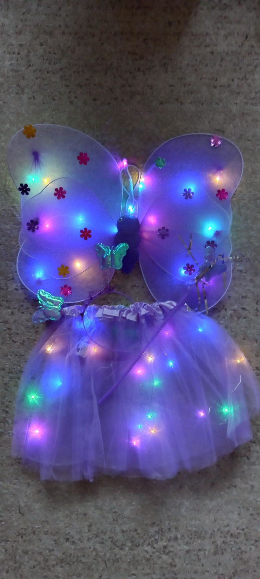 Kolorowy strój motylka świecący LED