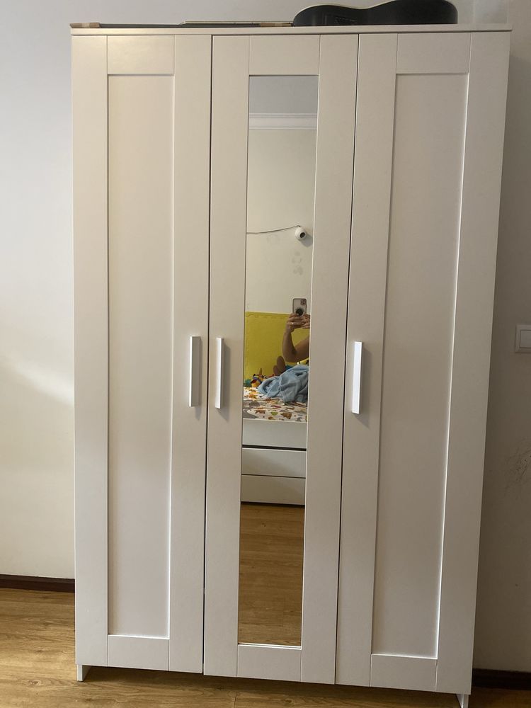 Roupeiro ikea 3 portas