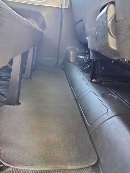 Carrinha 9 lugares Renault Trafic