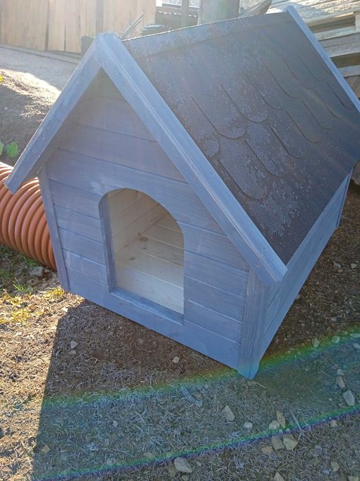 Buda dla psa,ocieplana ,mała drewniana