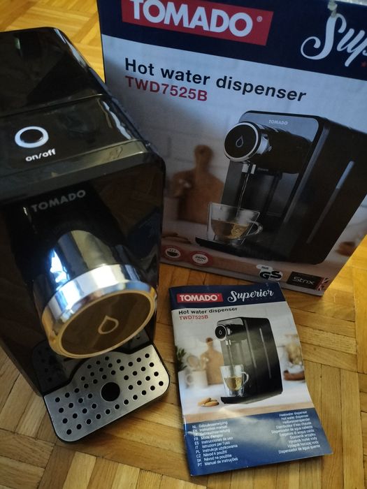 Dystrybutor gorącej wody TOMADO