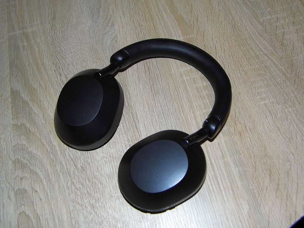 Bezprzewodowe słuchawki Sony. Stan idealny jak nowe