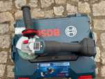Bosch GWS 18V-10 SC *(SOLO)