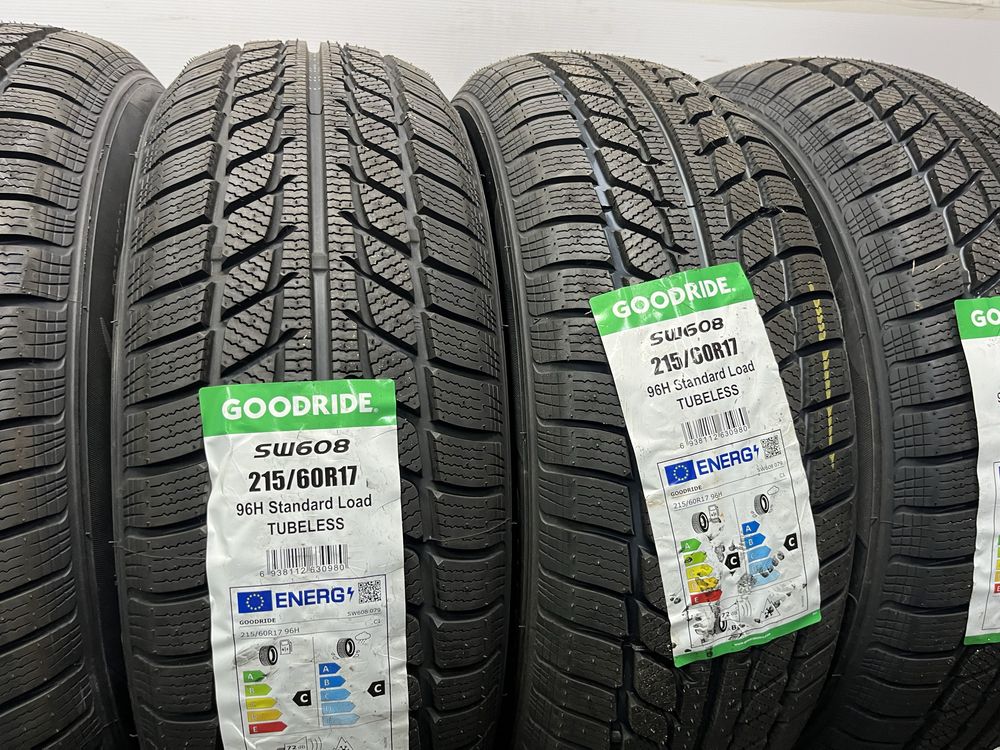 215/60/17 96H Godride SW 608 Snow Master