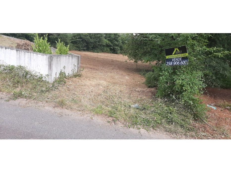 Terreno plano em Fornelos, Ponte de Lima.