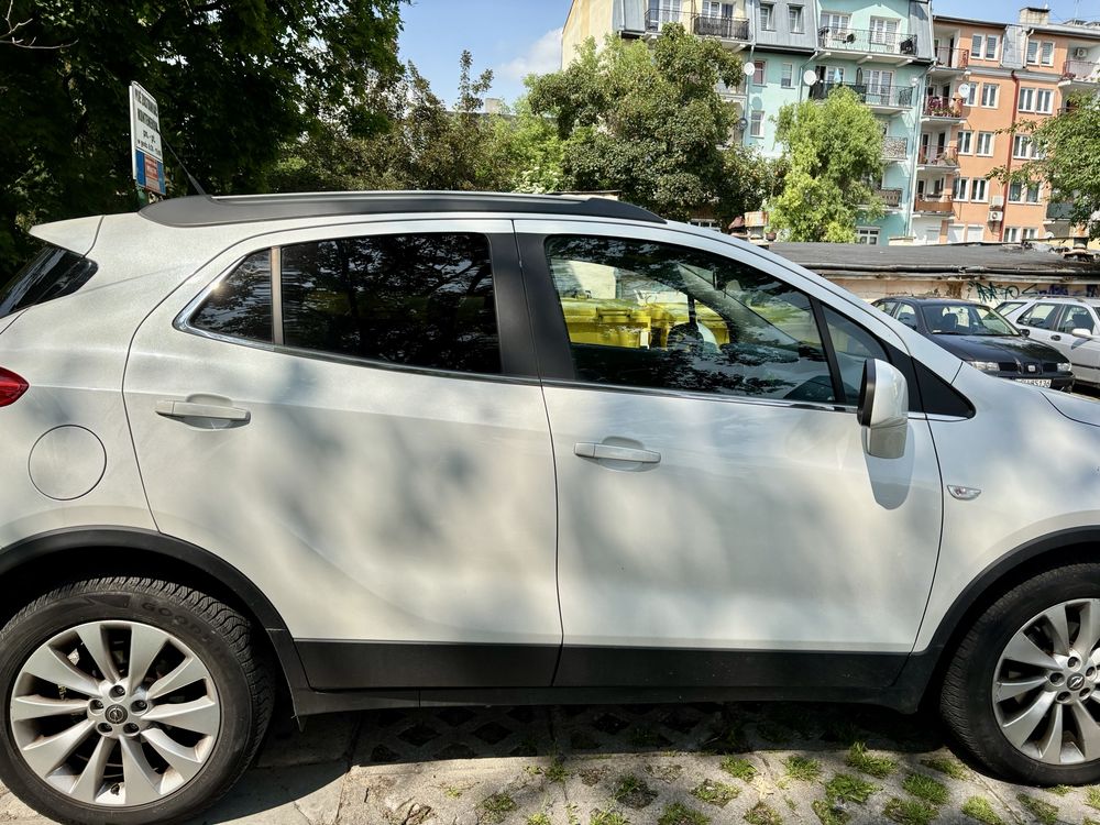 OPEL MOKKA Biała Perła