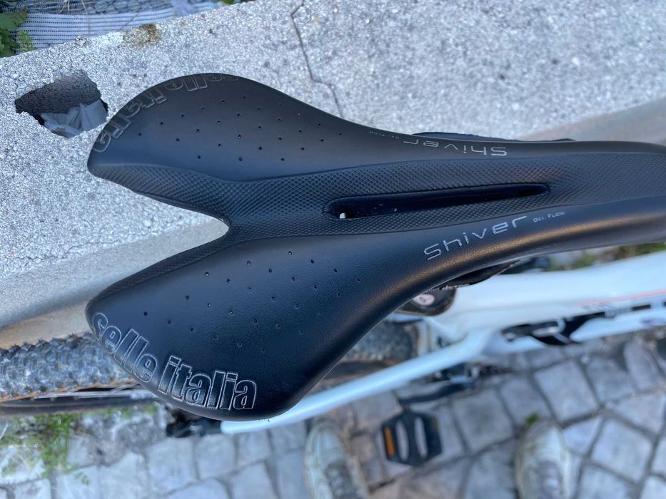 Canyon lux carbono