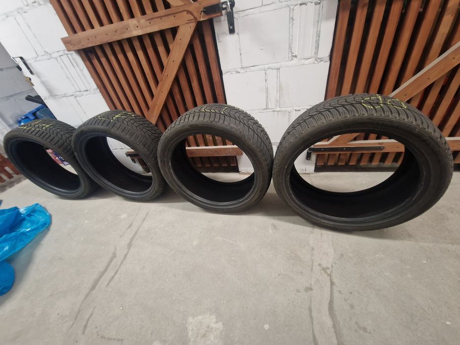 Opony zimowe hankook 245/40/19 98V