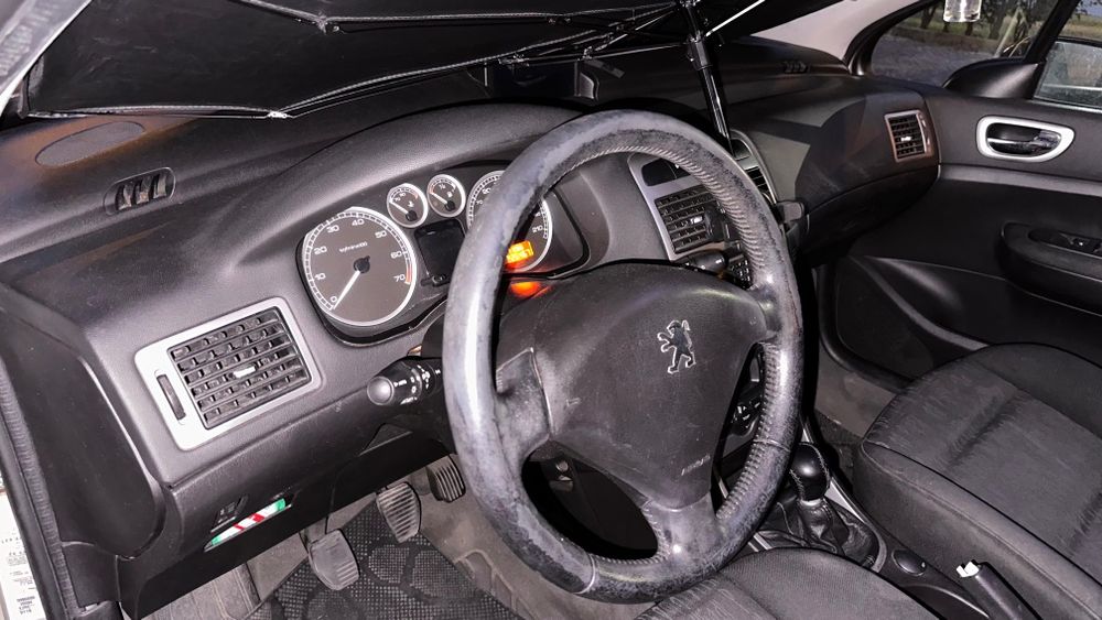 Peugeot 307 Navitech – 2004 – Gasolina