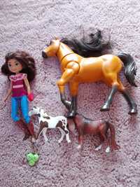 Lalka i koń z bajki mustang duch wolności