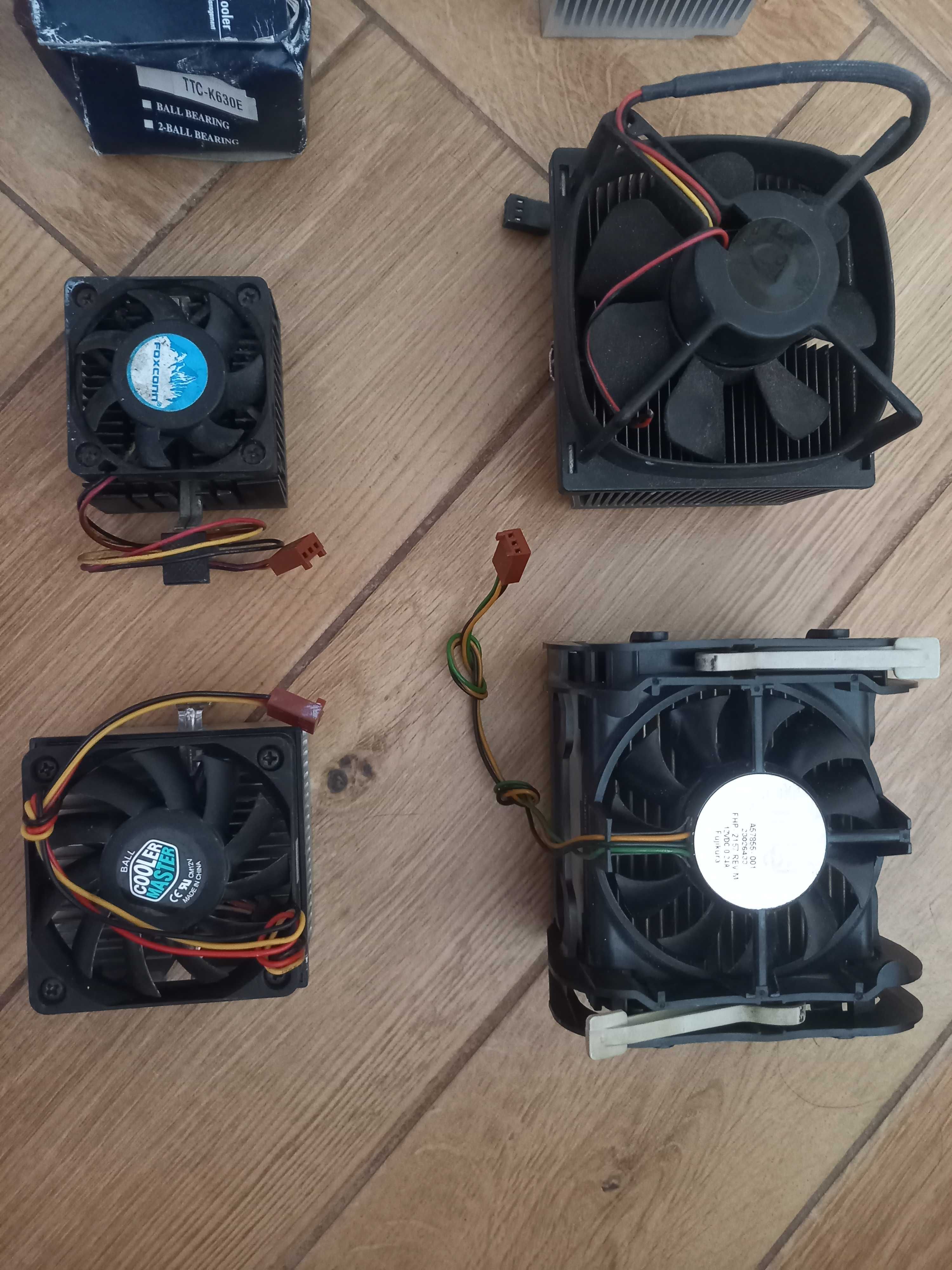 Radiator z wentylatorem do starszego procesora Pentium lub AMD