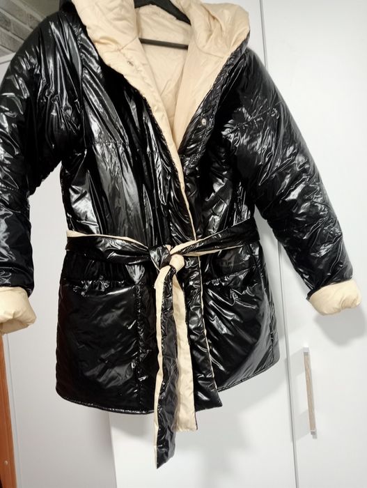 Зимова двухстороння  лакова чорна куртка44_48розмір