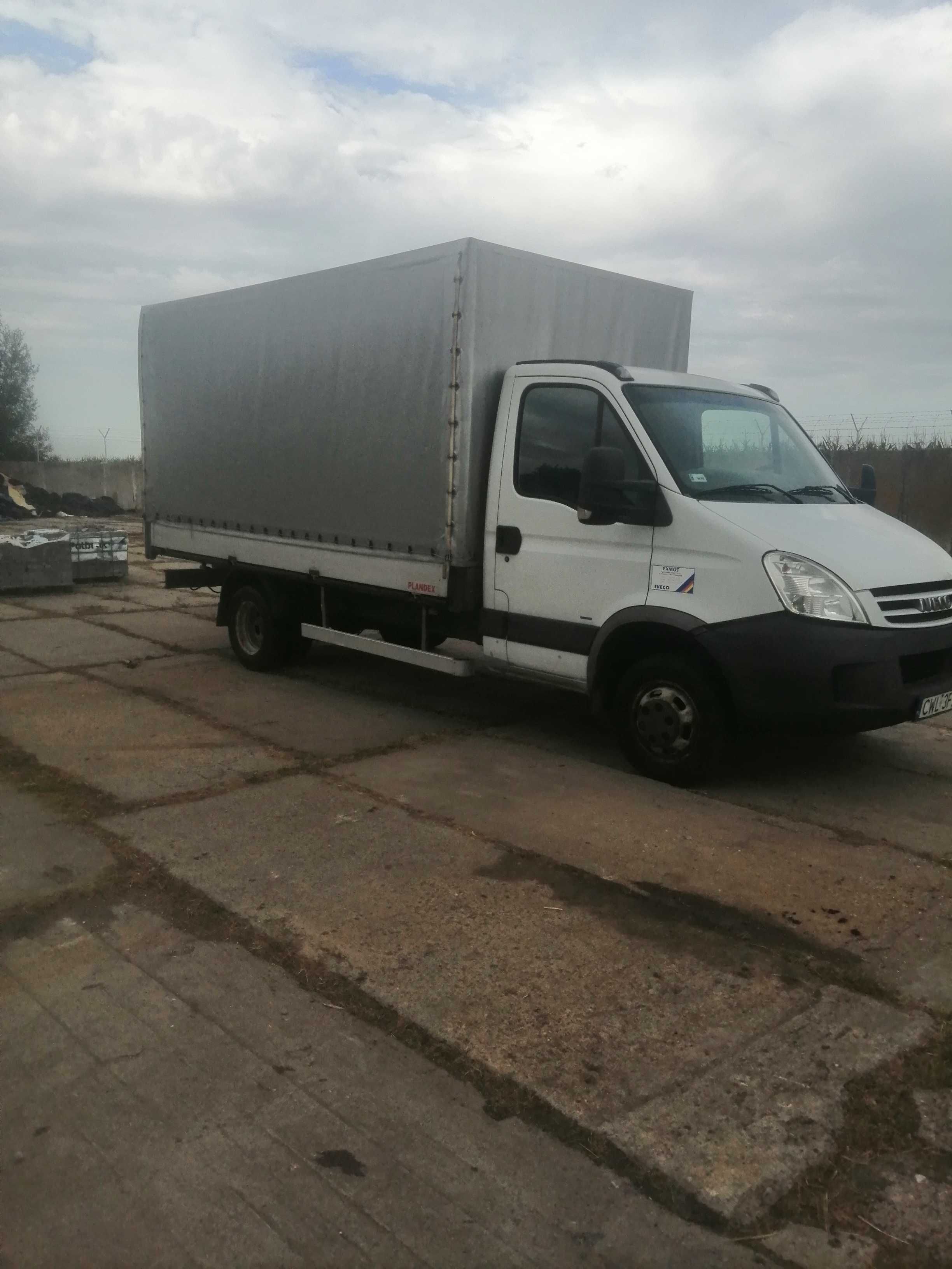 Samochód IVECO DAILY 3,5 DMC plandeka
