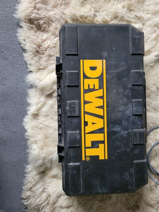 Piła szablasta DeWalt DWE305PK