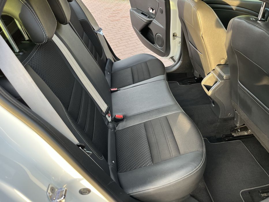 Reno Megan 2015 року