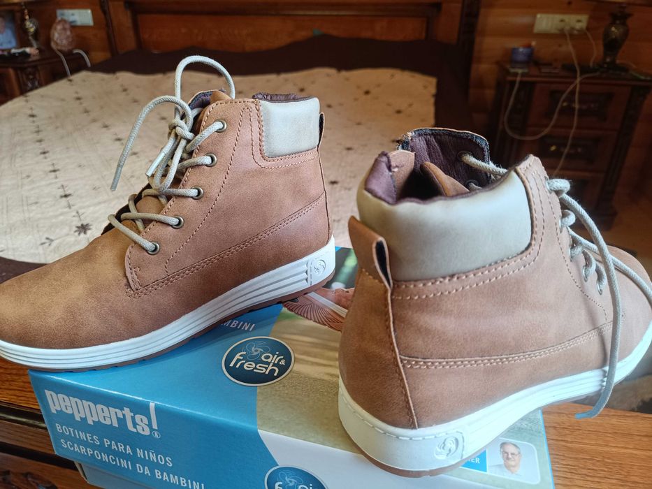 Італійське фірмове взуття підліткові