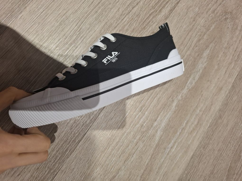 Nowe buty fila 39