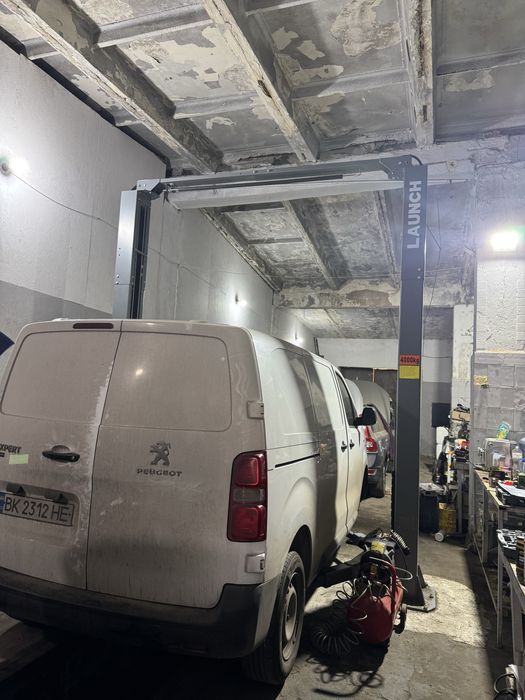 Продаю підйомник Launch