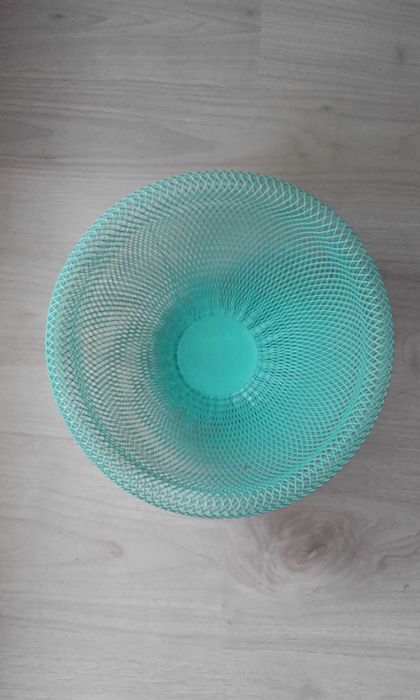 Ażurowa metalowa miska na owoce Kozanów