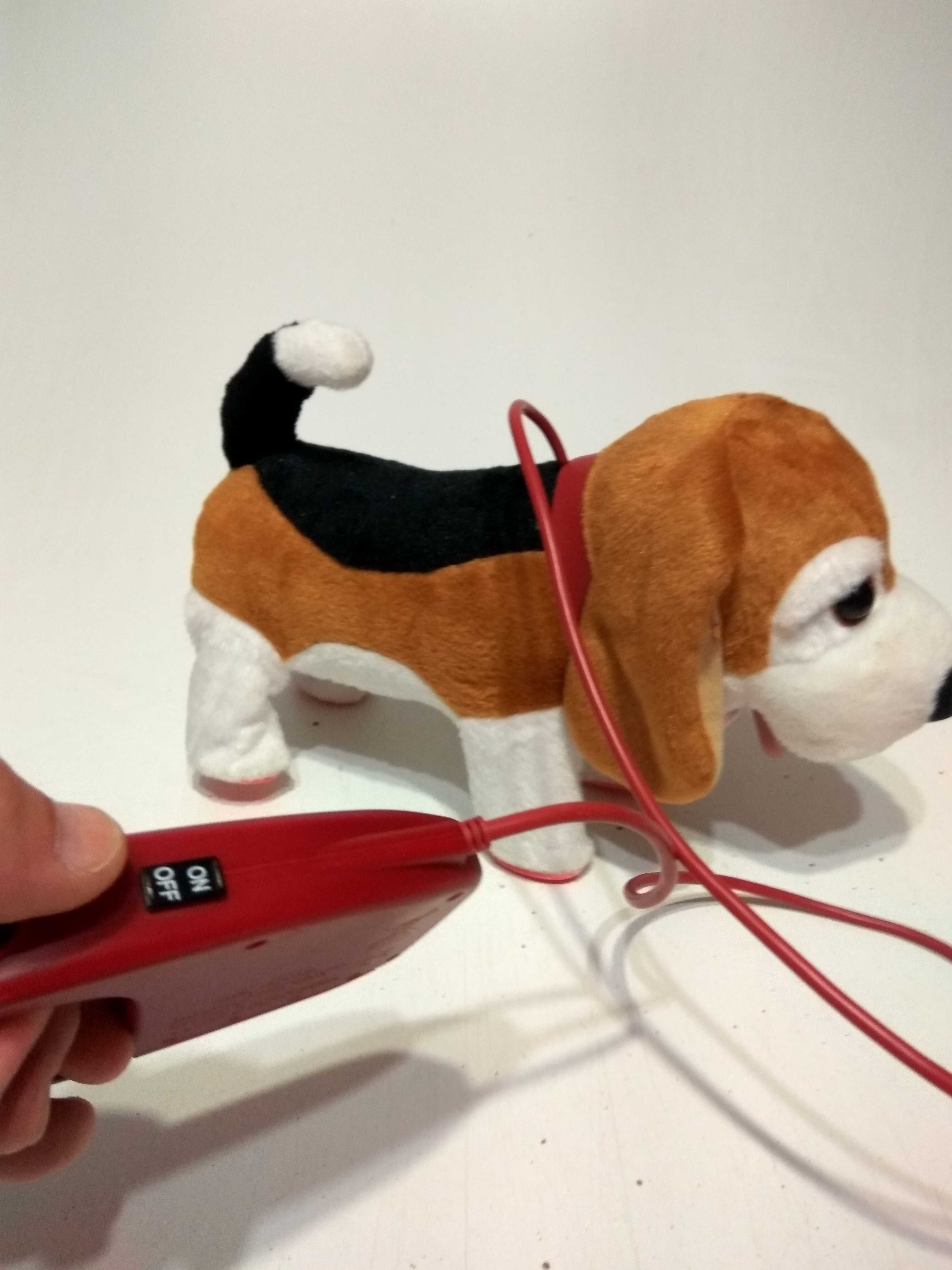Культовая немецкая игрушка PIPI MAX Beagle .