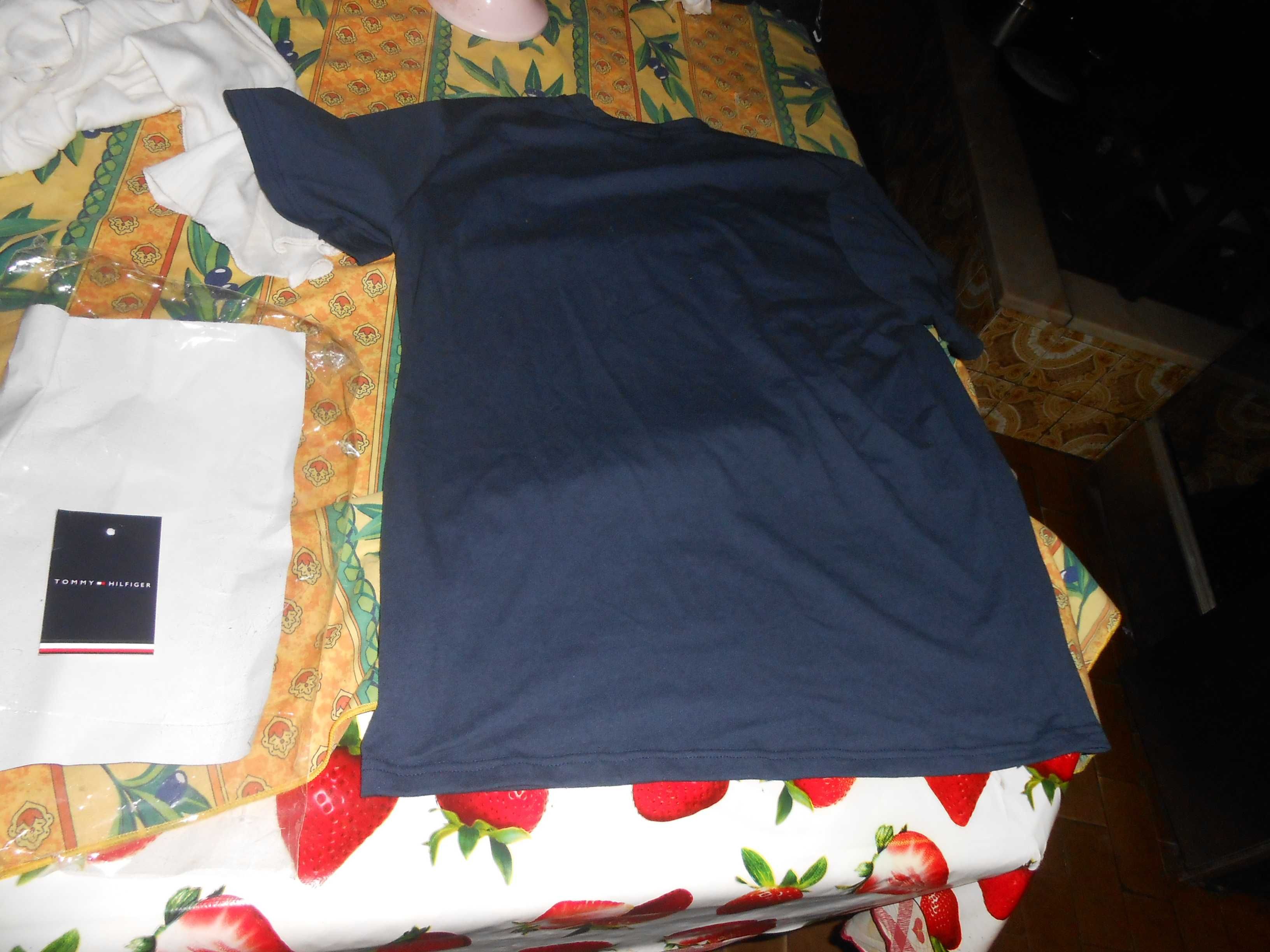 Tee shirt Tommy Hilfiger tamanho XL nova