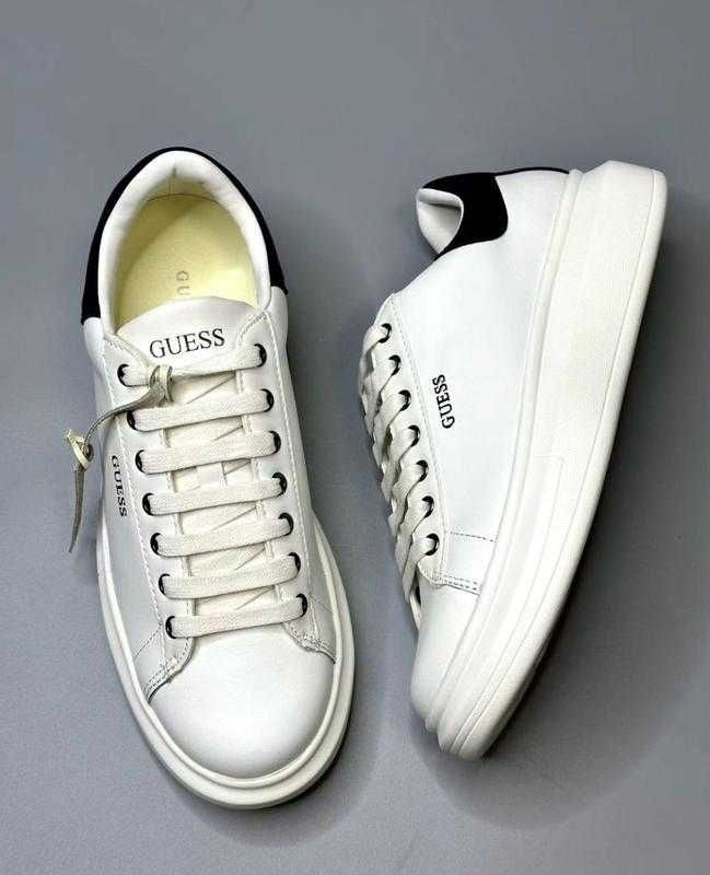 Шкіряні кросівки GUESS Розмір 43 (28 см.)