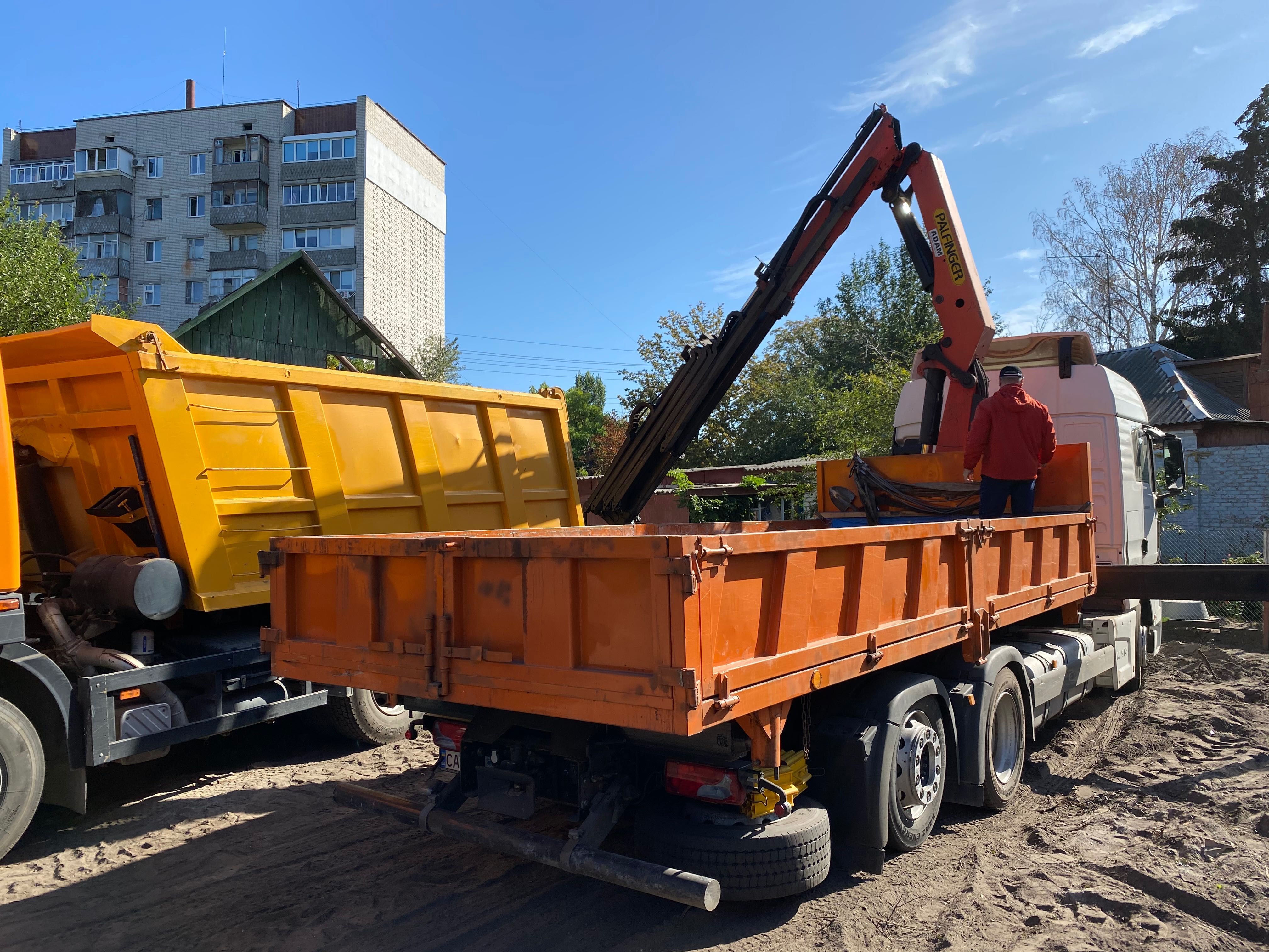 Екскаватор JCB 4CX (гідромолот)  Услуги экскаватора
