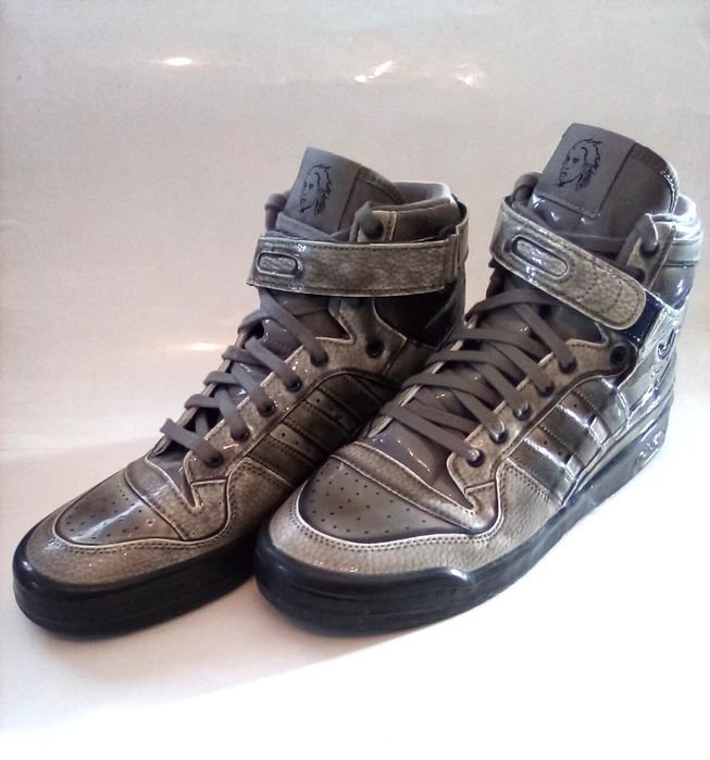 Jeremy Scott x adidas - Forum High " DIPPED " CARBON