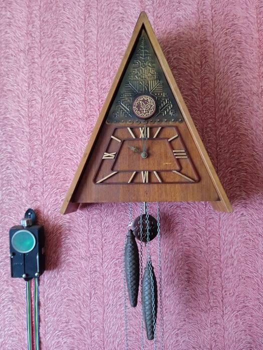 Часы Янтарь и Маяк с кукушкой