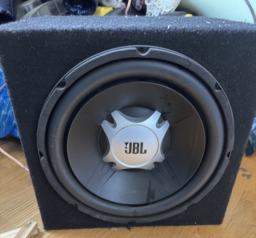 Wzmacniacz + subwoofer JBL