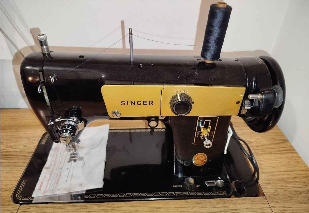 Máquina de costura Singer