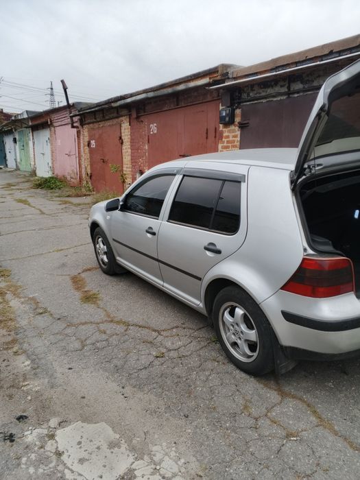 Volkswagen Golf 4